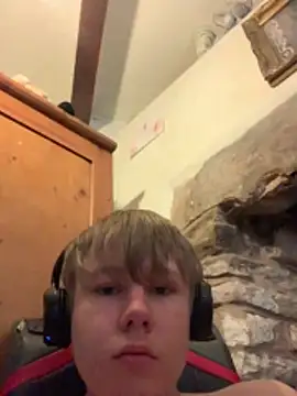 Snapshot of TomasCramp chatting on 03-27-26, 05:47 TomasCramp online show from 03-27-26, 05:47