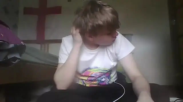 Snapshot of TomasCramp chatting on 03-24-26, 02:17 TomasCramp online show from 03-24-26, 02:17