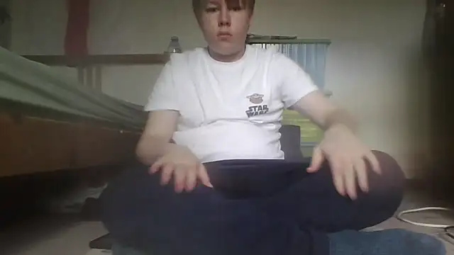 Snapshot of TomasCramp chatting on 04-14-26, 01:38 TomasCramp online show from 04-14-26, 01:38