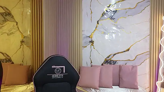 Lexy tay online show from 02-12-26, 11:43