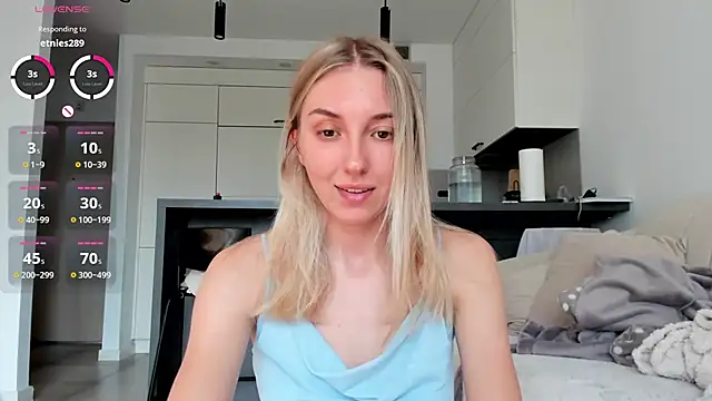 Sunny Rina  online show from 06-19-26, 07:25