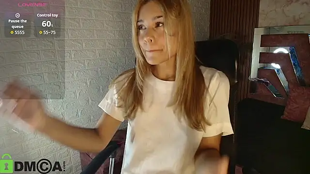 hot cupid01 online show from 01-10-26, 11:16