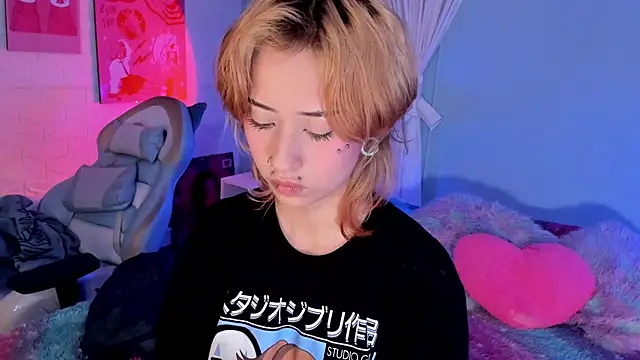 Hannahpage online show from 10-14-25, 11:44