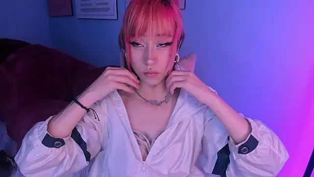 Hannahpage online show from 05-20-26, 12:24