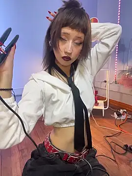 Hannahpage online show from 02-13-26, 12:38