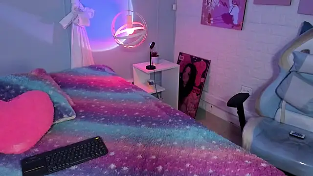 Hannahpage online show from 11-04-25, 11:58