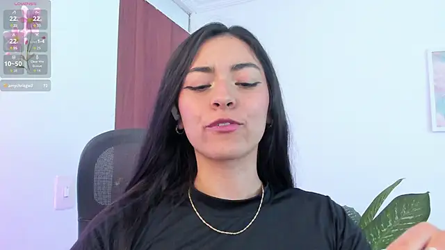 canelleGarces online show from 03-25-26, 06:18