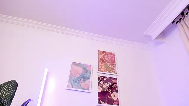 canelleGarces online show from 04-07-26, 11:50