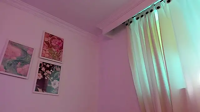 canelleGarces online show from 04-10-26, 05:53