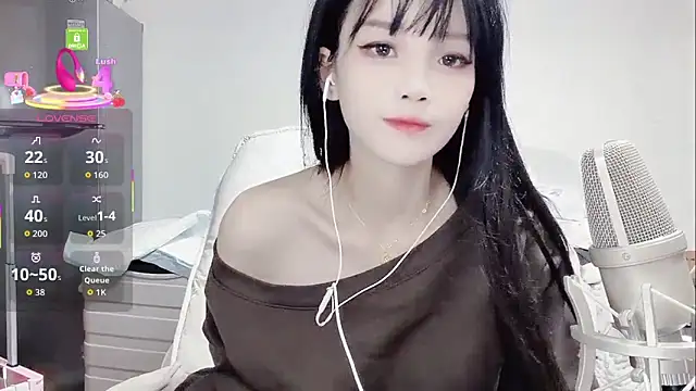 twlilybae online show from 03-29-26, 03:19