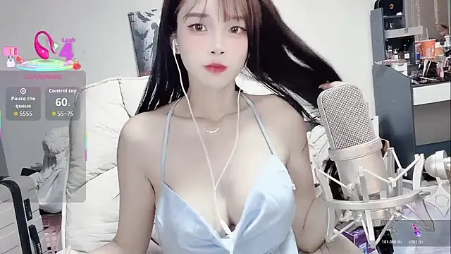 twlilybae online show from 03-17-26, 12:08