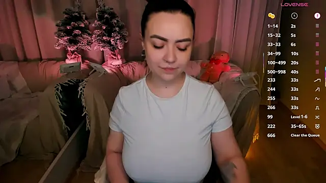 ashton heidii online show from 12-21-25, 11:49