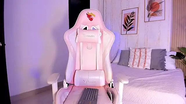 Ayleen Dunkan online show from 11-06-25, 12:42