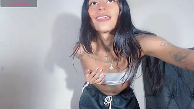 deborahotts online show from 11-11-25, 04:07