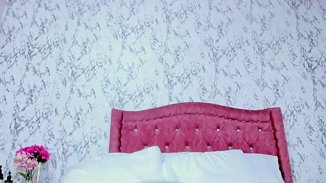 Snapshot of SofiiFoox chatting on 11-10-25, 11:15 SofiiFoox online show from 11-10-25, 11:15