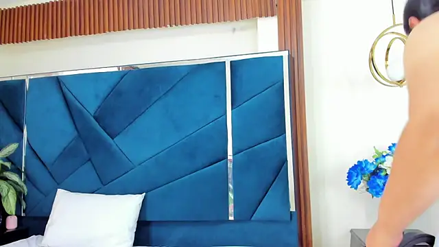 KikaDuque online show from 04-13-26, 07:07