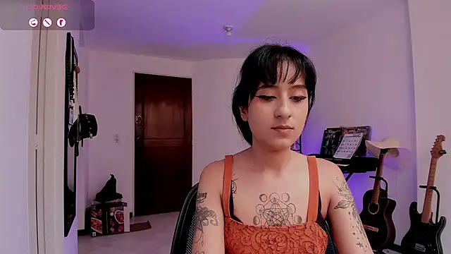 Snapshot of atenea_dragon__ chatting on 06-30-26, 08:53 atenea dragon online show from 06-30-26, 08:53