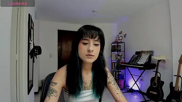 Snapshot of atenea_dragon__ chatting on 06-27-26, 06:03 atenea dragon online show from 06-27-26, 06:03