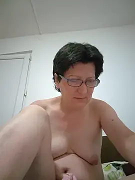 Snapshot of Vera_Elle chatting on 06-22-26, 02:28 Vera Elle online show from 06-22-26, 02:28