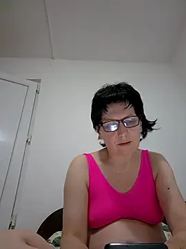 Snapshot of Vera_Elle chatting on 05-20-26, 06:27 Vera Elle online show from 05-20-26, 06:27