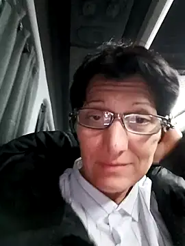 Vera Elle online show from 10-12-25, 04:25