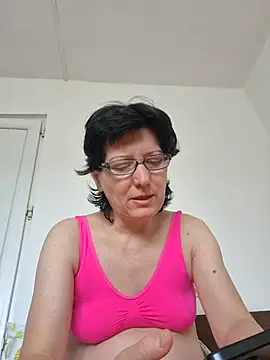 Vera Elle online show from 02-11-26, 01:00