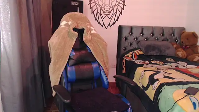 Sweet-Cris online show from 10-07-25, 05:25