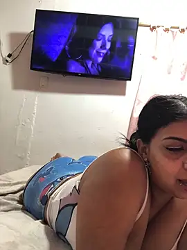Rachellcooperrr online show from 06-18-26, 04:44