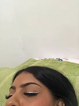 Rachellcooperrr online show from 07-11-26, 04:24