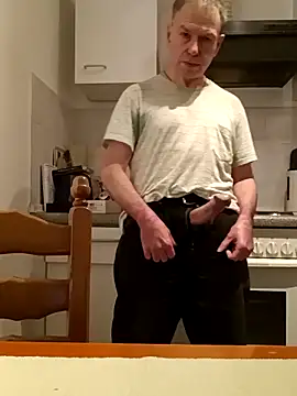 mario7767 online show from 12-19-25, 08:55