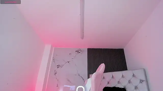 chloesagee online show from 02-04-26, 09:43