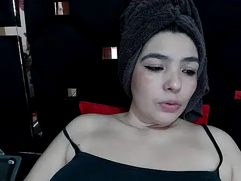 vegacristal88 online show from 11-23-25, 02:05