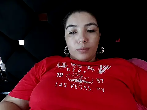 Snapshot of vegacristal88 chatting on 10-20-25, 02:39 vegacristal88 online show from 10-20-25, 02:39