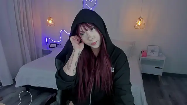 Snapshot of Noahcryptic chatting on 01-18-26, 05:00 Noahcryptic online show from 01-18-26, 05:00