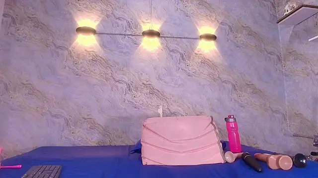 carol juicyy online show from 11-07-25, 07:18