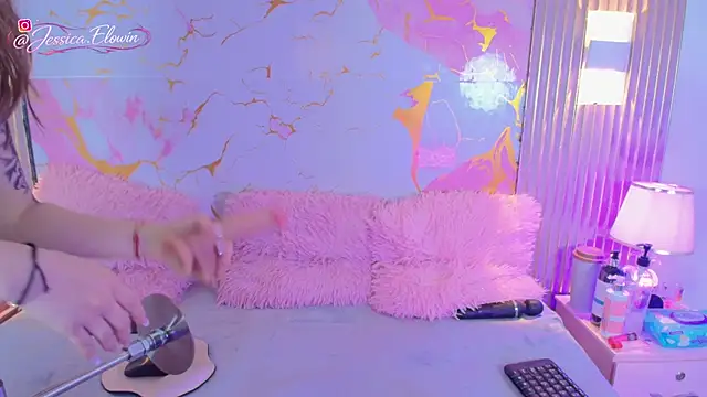 Jessi Alex online show from 04-26-26, 07:38