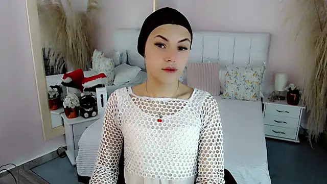 nathalialoes1 online show from 12-19-25, 12:25