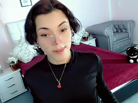 nathalialoes1 online show from 11-09-25, 07:51