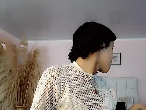 nathalialoes1 online show from 10-08-25, 07:25