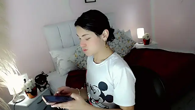 nathalialoes1 online show from 01-14-26, 07:06