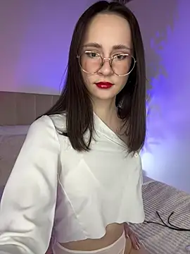 Snapshot of MartaBrent chatting on 02-22-26, 05:03 MartaBrent online show from 02-22-26, 05:03