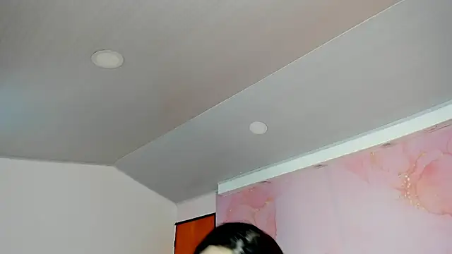 milk candy18 online show from 09-26-25, 12:23