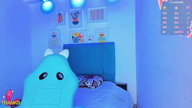 milk candy18 online show from 12-17-25, 10:42