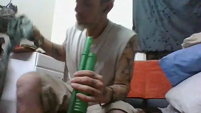 jarjar83 online show from 10-09-25, 04:13