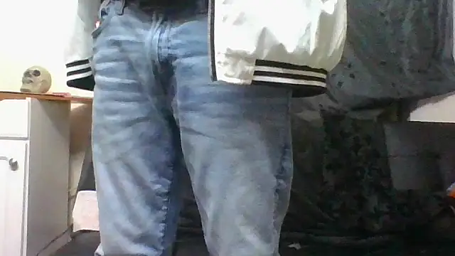 jarjar83 online show from 11-01-25, 05:36