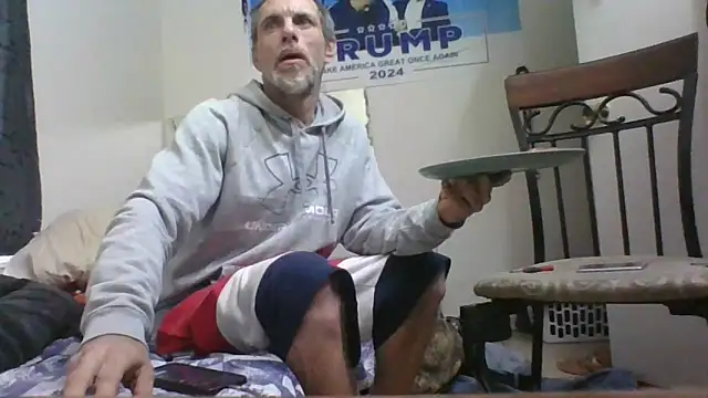 jarjar83 online show from 12-04-25, 03:00