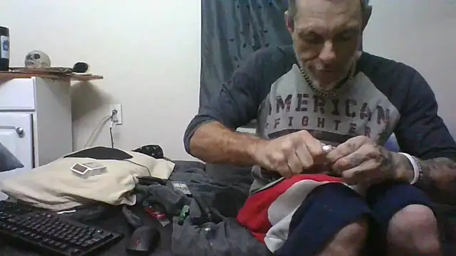 jarjar83 online show from 11-09-25, 09:13