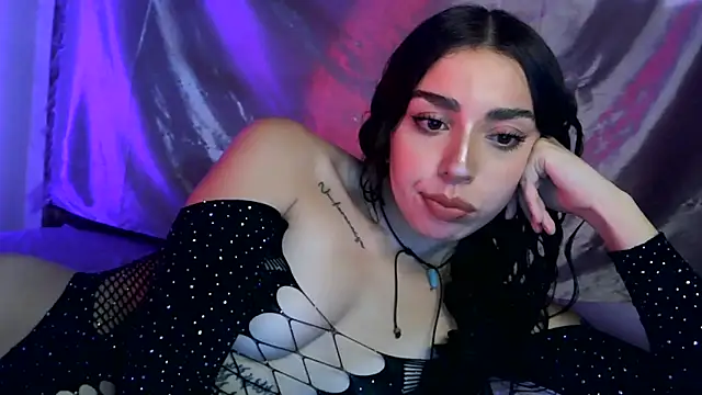 sweetbrunette22 online show from 02-11-26, 05:02