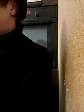 Snapshot of Miranda_Kerry chatting on 11-02-25, 06:29 Miranda Kerry online show from 11-02-25, 06:29