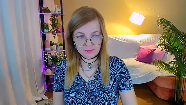 YourUniverser online show from 10-12-25, 04:14